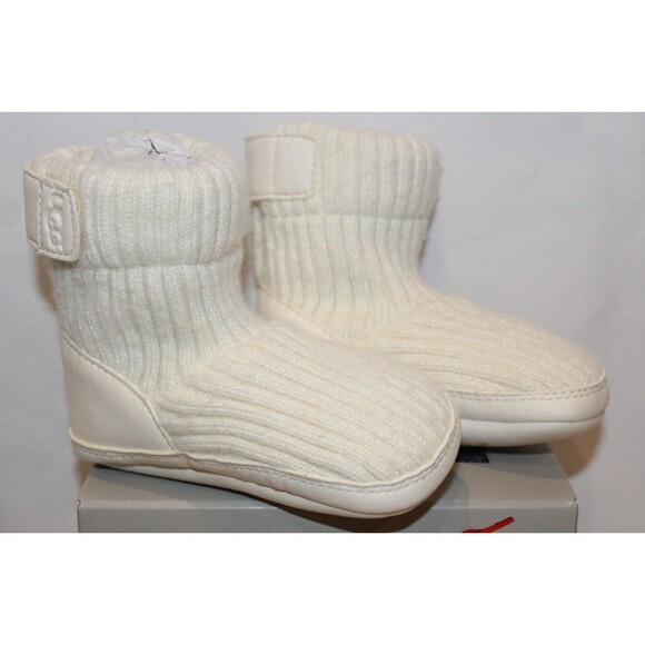 NIB UGG Infant Skylar Knit Sweater Booties Cream NIB - Picture 1 of 5